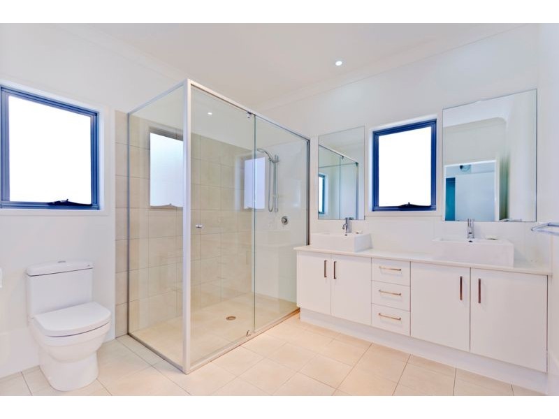 381 Verney Road East, Graceville QLD 4075