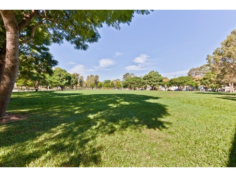 381 Verney Road East, Graceville QLD 4075