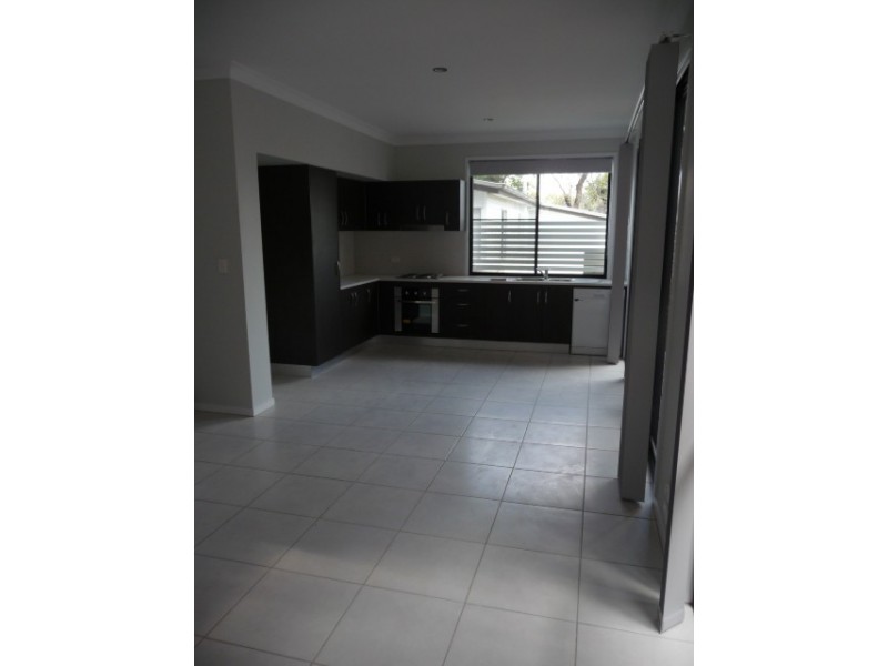 2/9 Dawn Street, Rocklea QLD 4106