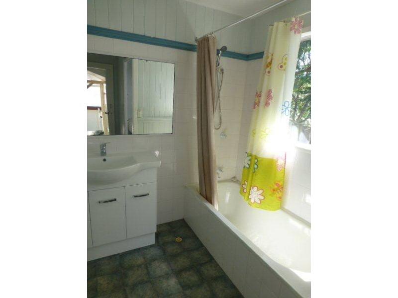 337 Oxley Road, Sherwood QLD 4075