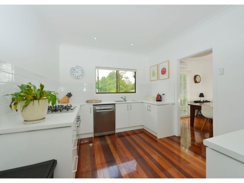 60 Hall Ave, Corinda QLD 4075