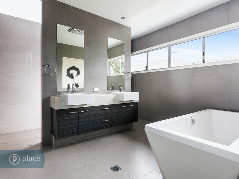 283 Verney Road East, Graceville QLD 4075