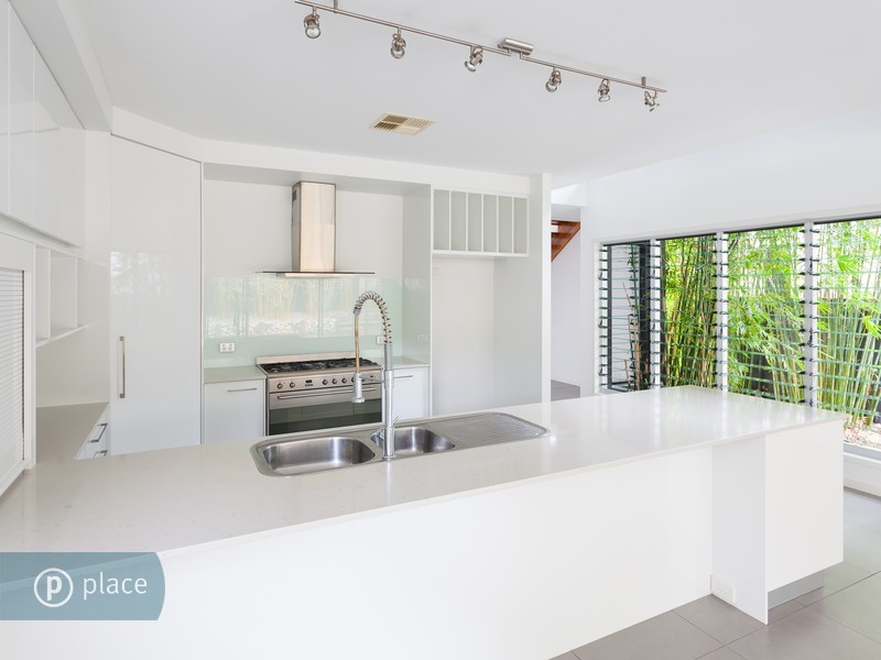 283 Verney Road East, Graceville QLD 4075