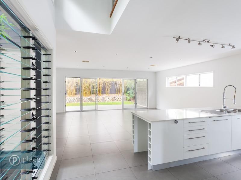 283 Verney Road East, Graceville QLD 4075