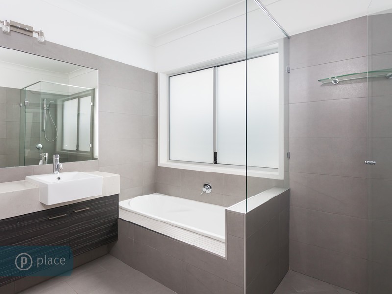 283 Verney Road East, Graceville QLD 4075