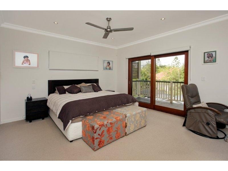207 Verney Road East, Graceville QLD 4075