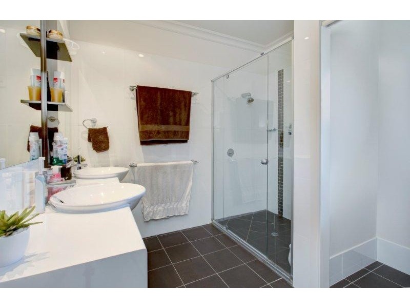 207 Verney Road East, Graceville QLD 4075