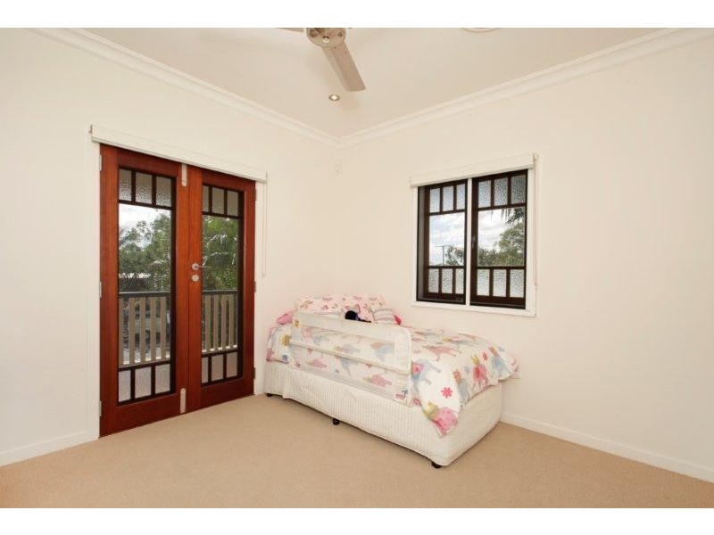 207 Verney Road East, Graceville QLD 4075