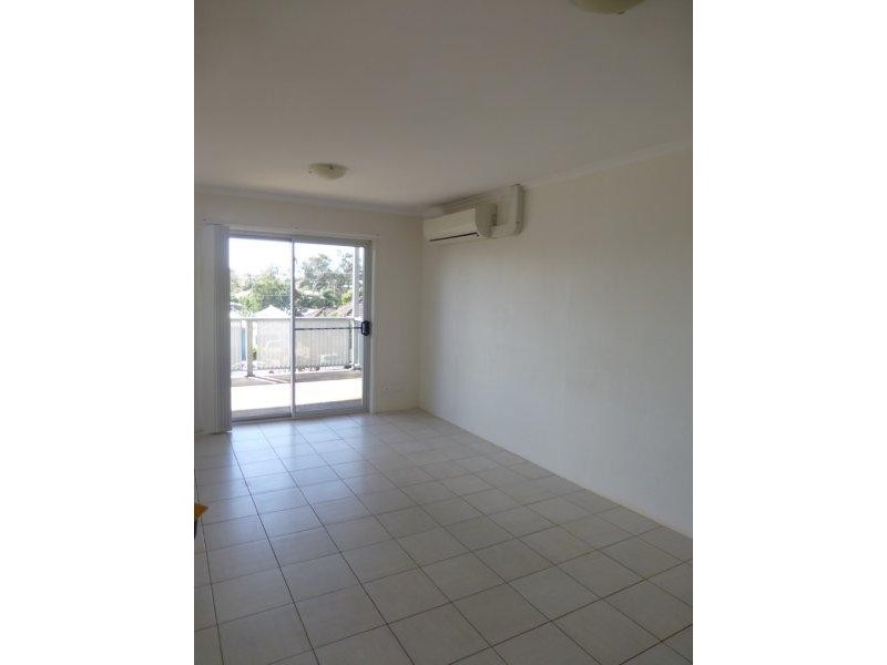 2/79 Goodwin Terrace, Moorooka QLD 4105