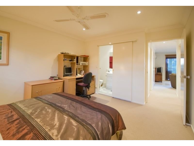 6/11 Holland Street, Toowong QLD 4066