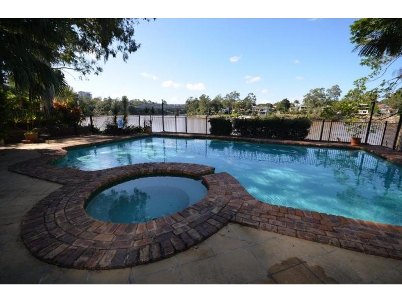 5/8 Twigg Street, Indooroopilly QLD 4068
