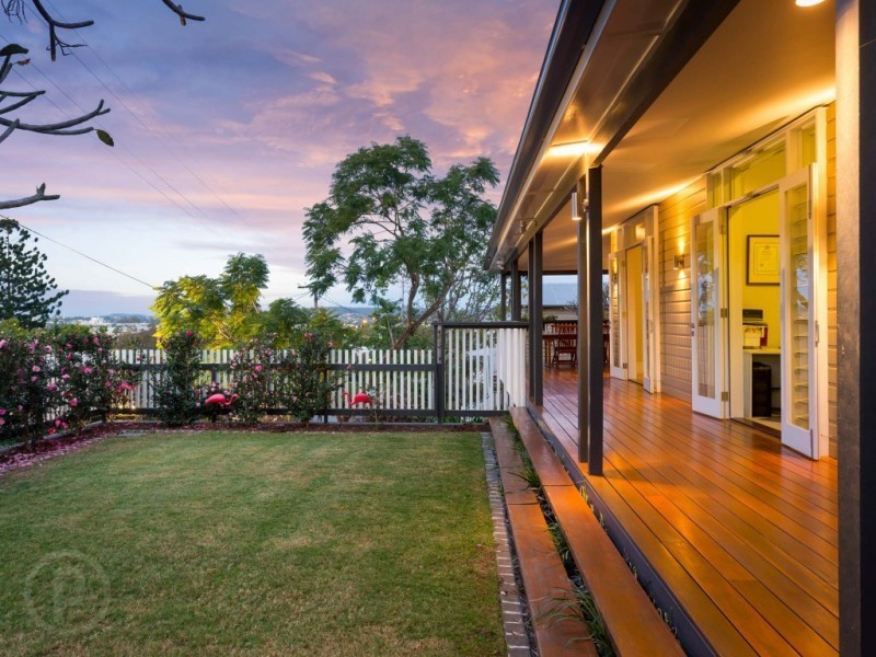 42 Hilda Street, Corinda QLD 4075