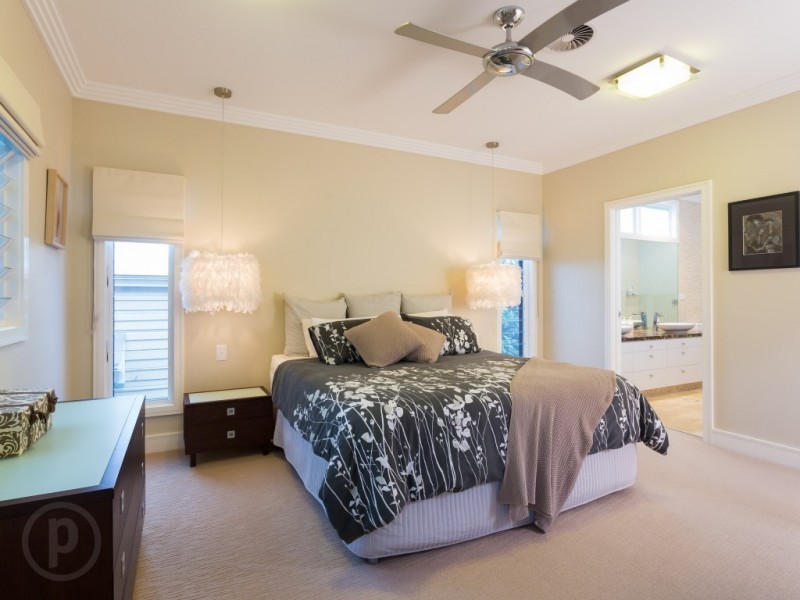 42 Hilda Street, Corinda QLD 4075