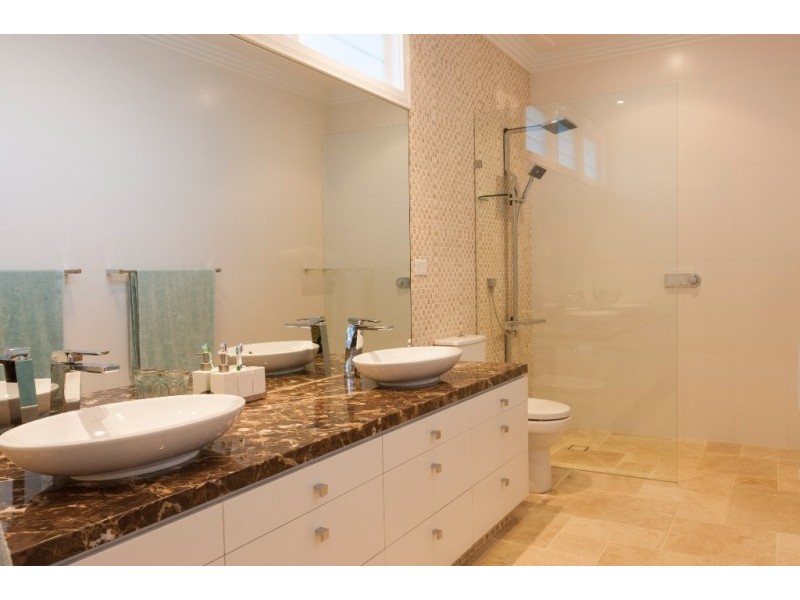 42 Hilda Street, Corinda QLD 4075