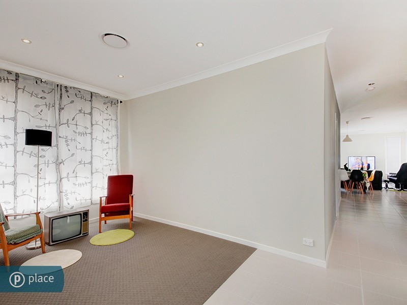 3 Giancarlo Cres, Doolandella QLD 4077