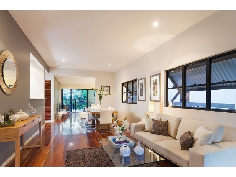 81 Clara Street, Corinda QLD 4075