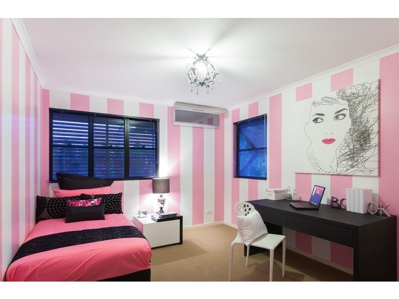 81 Clara Street, Corinda QLD 4075