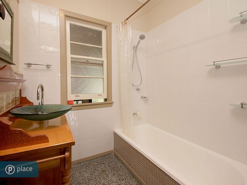 2 Hodge Street, Corinda QLD 4075