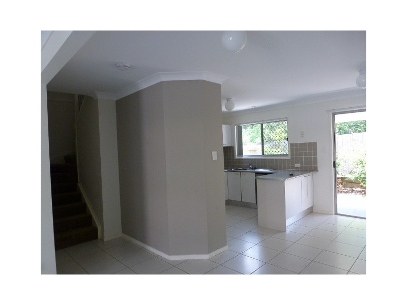 40/108 Jutland Street, Oxley QLD 4075