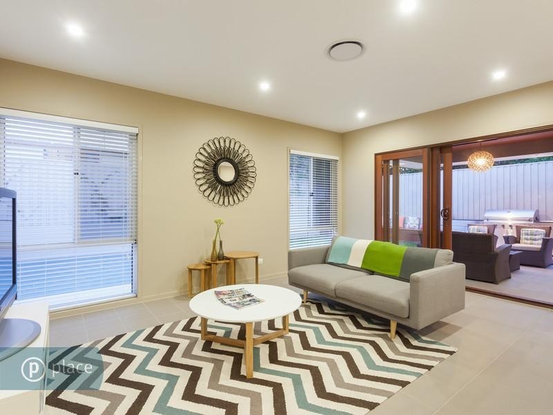 8 Cormack Street, Sherwood QLD 4075