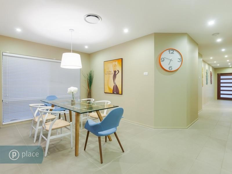 8 Cormack Street, Sherwood QLD 4075