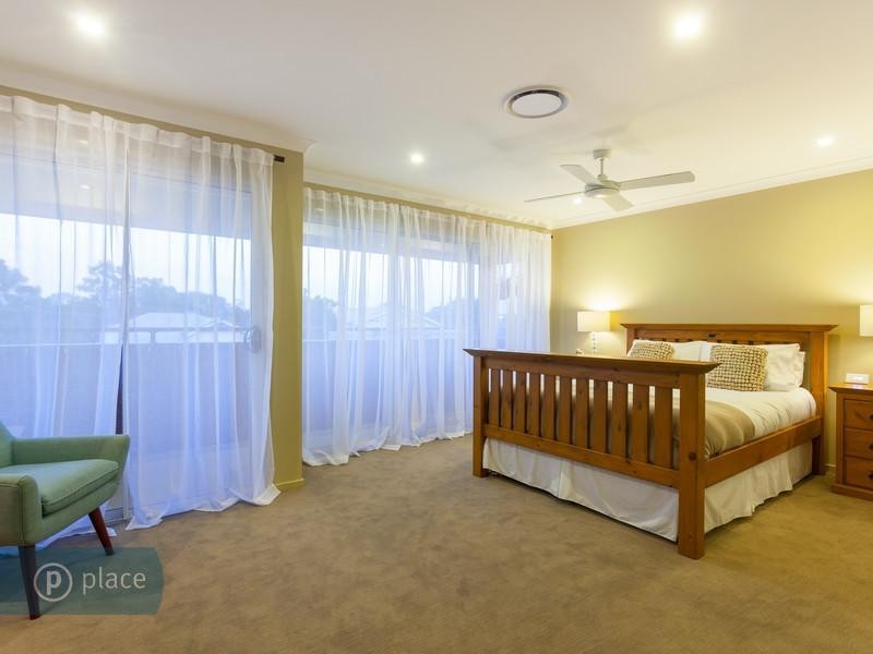 8 Cormack Street, Sherwood QLD 4075