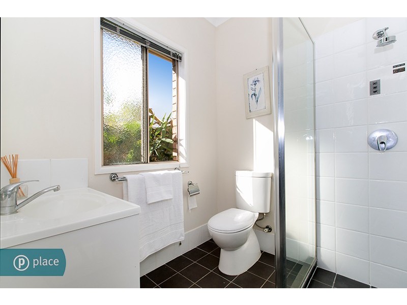 67 Thomas Street, Sherwood QLD 4075