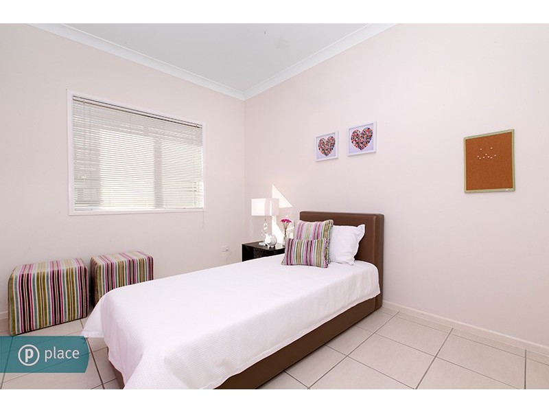 67 Thomas Street, Sherwood QLD 4075