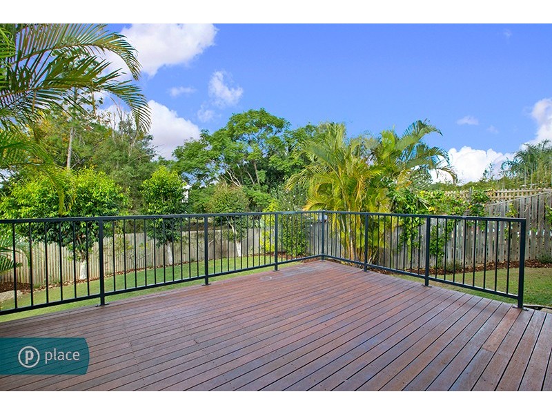 67 Thomas Street, Sherwood QLD 4075