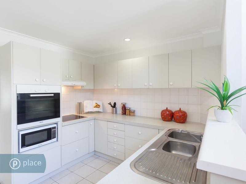 16/95 Strickland Tce, Graceville QLD 4075