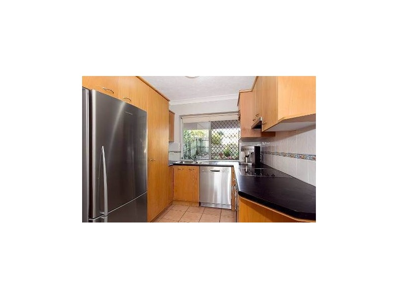8/20 Underhill Ave, Indooroopilly QLD 4068
