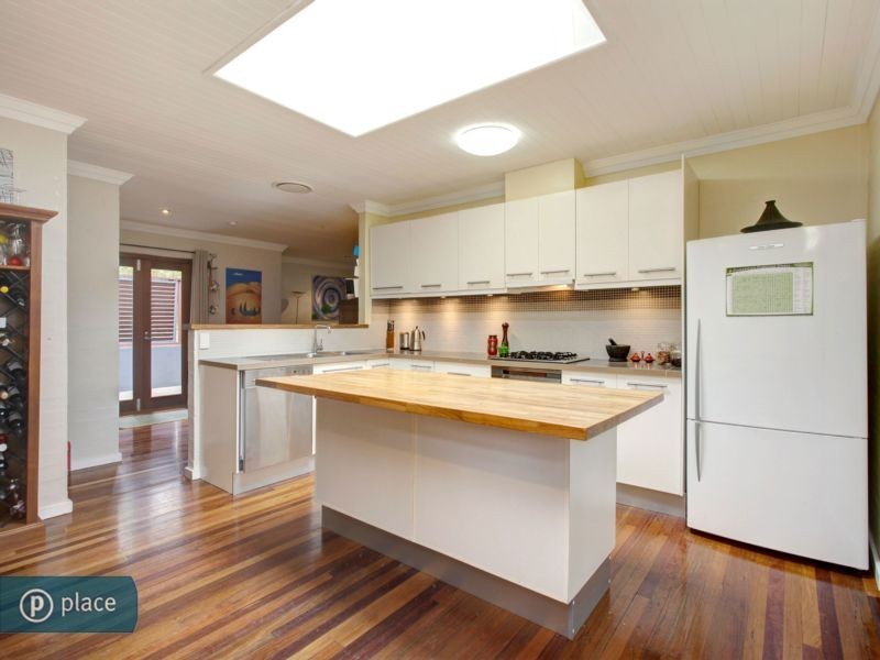 47 Venerable Street, Seventeen Mile Rocks QLD 4073