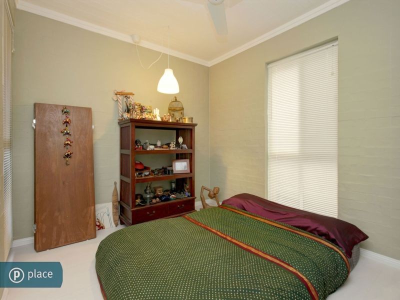 47 Venerable Street, Seventeen Mile Rocks QLD 4073