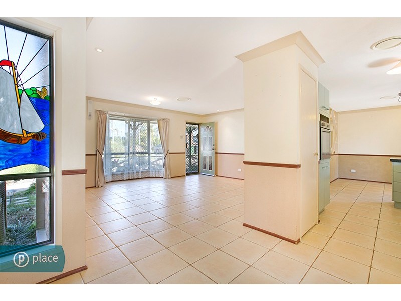 2 Burrinjuck Street, Marsden QLD 4132