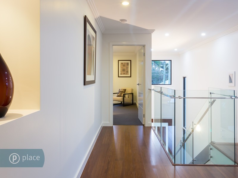 198 Oxley Road, Graceville QLD 4075