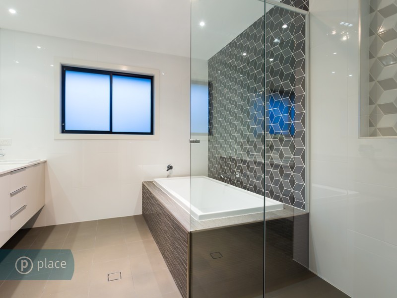 198 Oxley Road, Graceville QLD 4075