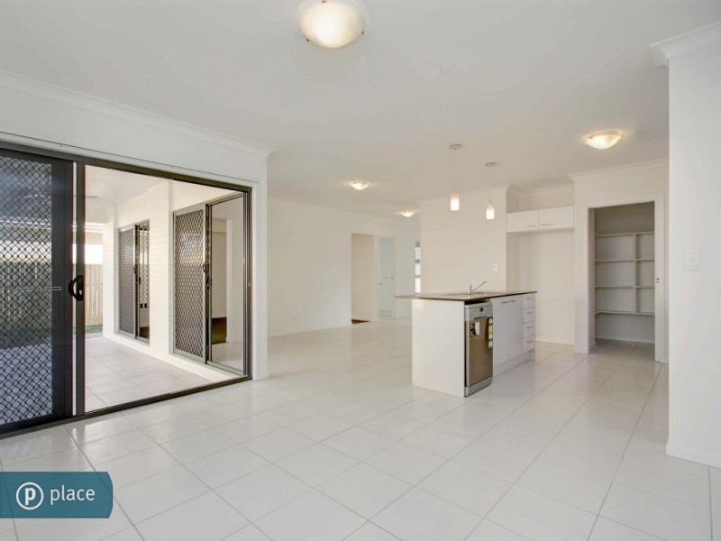 19 Pamphlett Street, Oxley QLD 4075