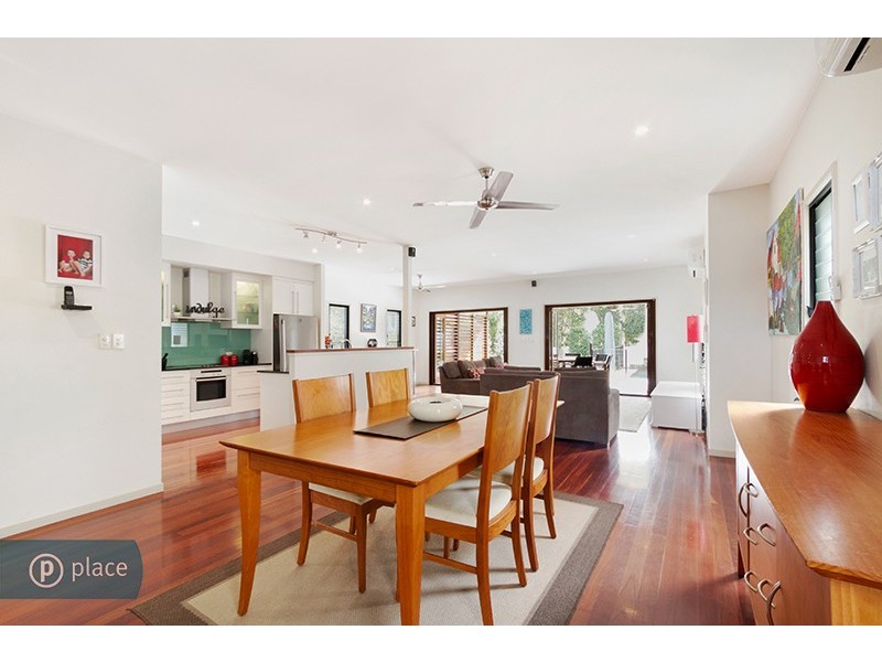 53 Camelot Street, Tennyson QLD 4105