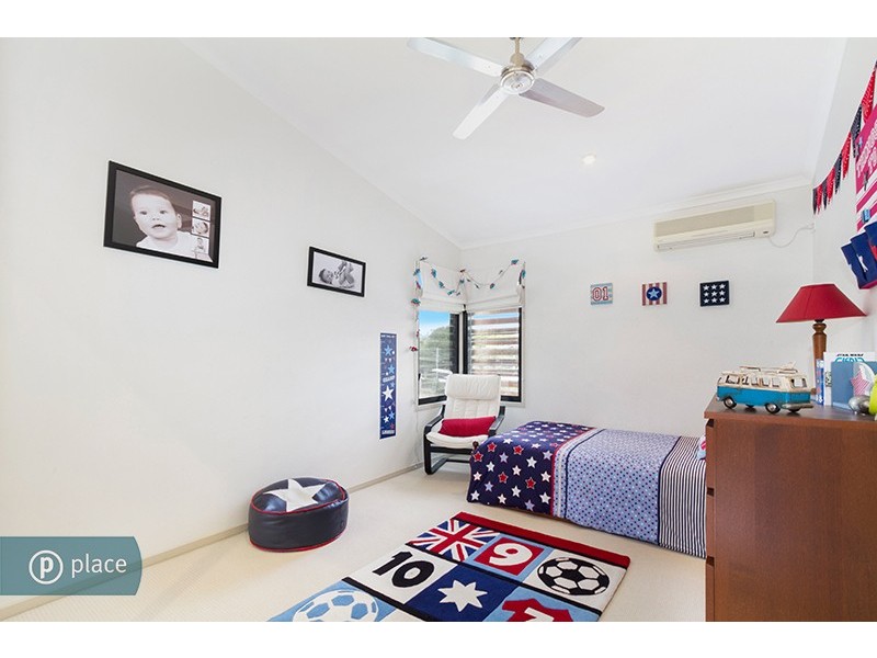 53 Camelot Street, Tennyson QLD 4105