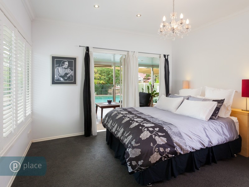 36 Victoria Avenue, Chelmer QLD 4068