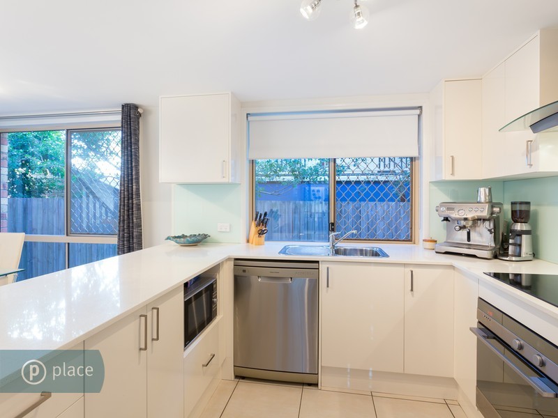 4 Wills Court, Forest Lake QLD 4078