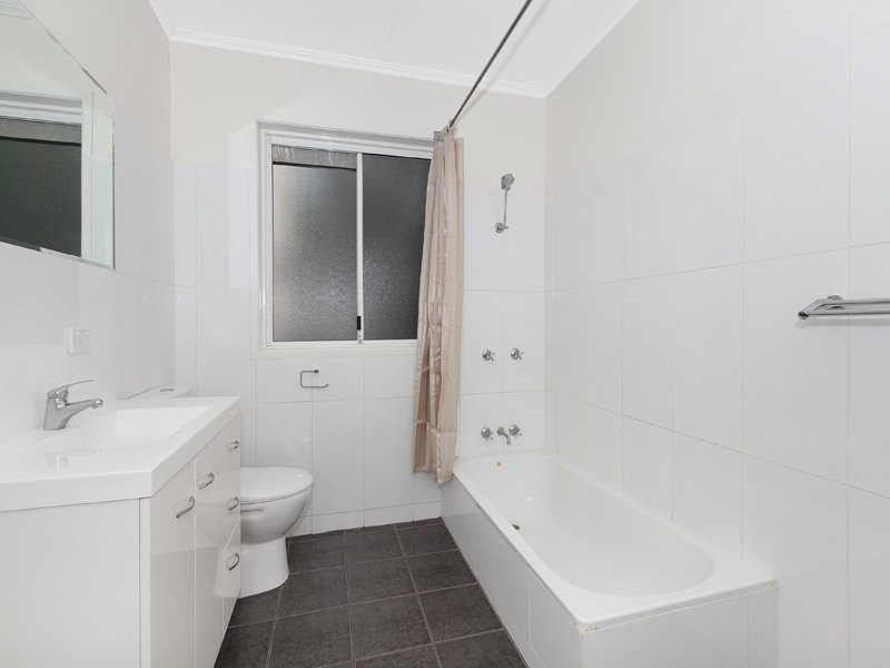 3 Frank Street, Graceville QLD 4075