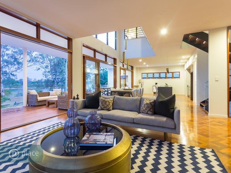 67 Nadine Street, Graceville QLD 4075