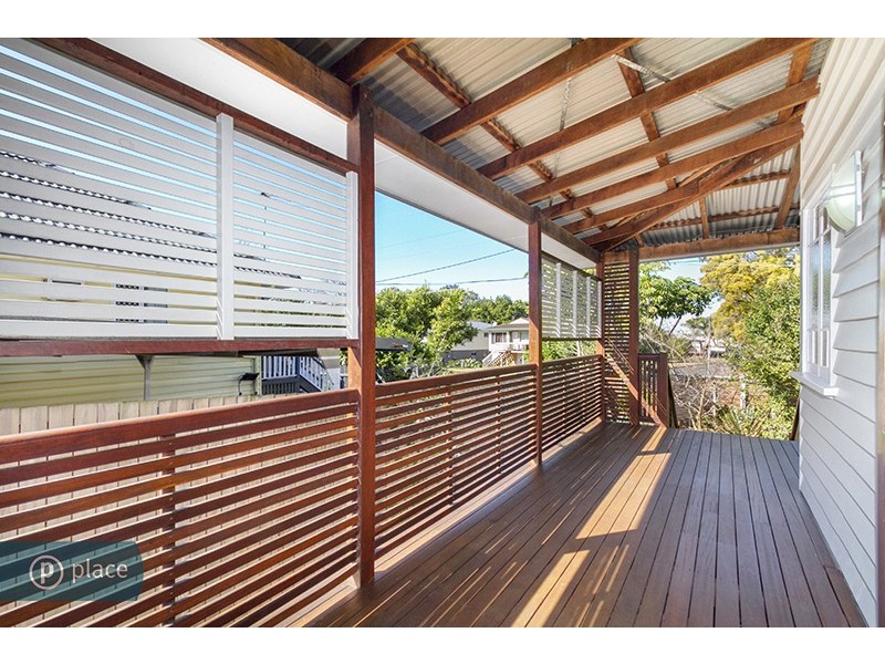 63 Lancelot Street, Tennyson QLD 4105