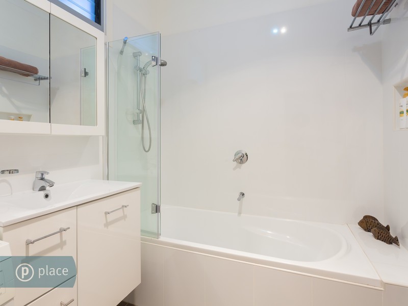 10 Hassall Street, Corinda QLD 4075