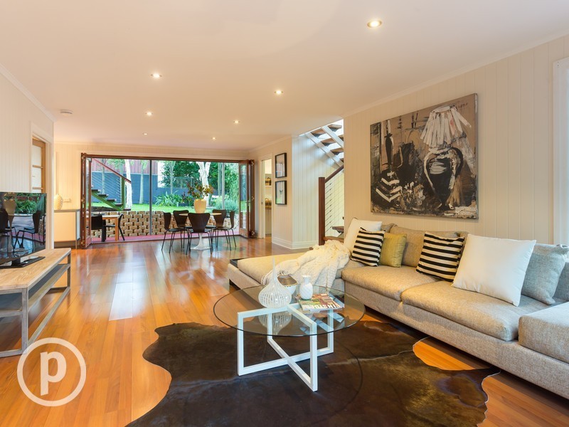 56 Maynard Street, Woolloongabba QLD 4102