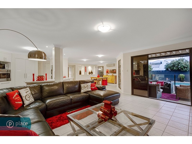 160 Edenbrooke Drive, Seventeen Mile Rocks QLD 4073