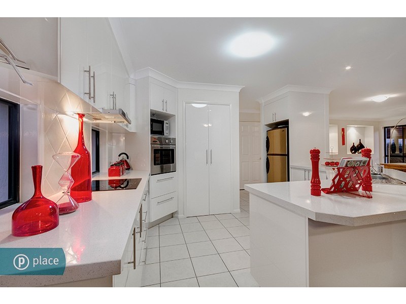 160 Edenbrooke Drive, Seventeen Mile Rocks QLD 4073