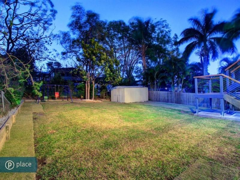 205 Englefield Road, Oxley QLD 4075