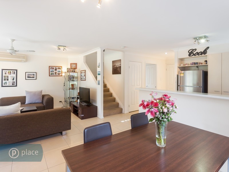 24/300 Cliveden Avenue, Corinda QLD 4075